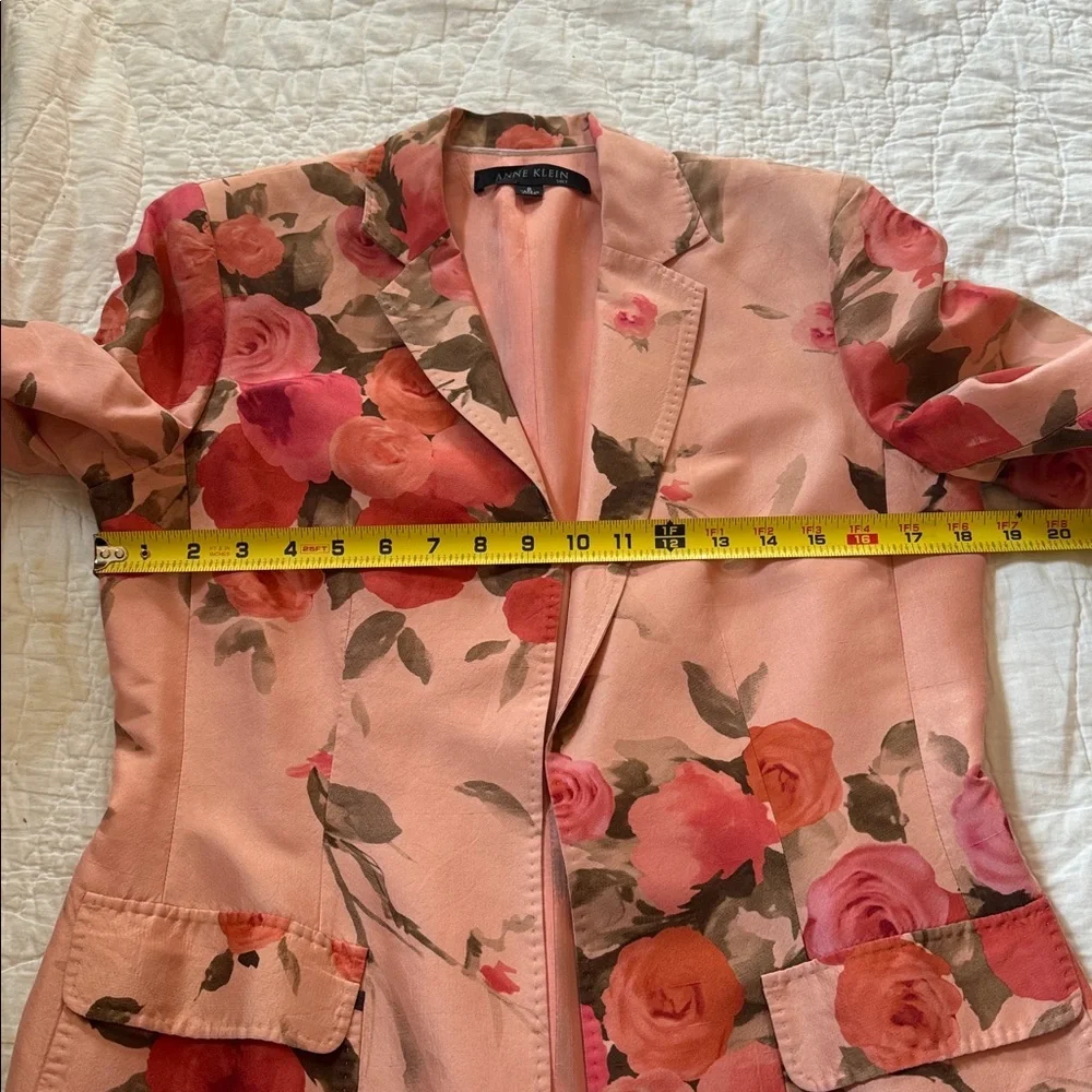 Anne Klein Statement Floral Pink 100% Silk  Long Blazer size 8